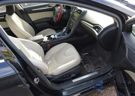 2015 Ford Fusion Titanium из США, поврежденный, VIN 3FA6P0K95FR276920